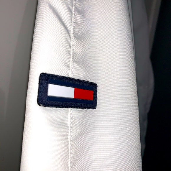 XL Tommy Hilfiger Half Zip Jacket w/ Hood - Picture 4 of 4